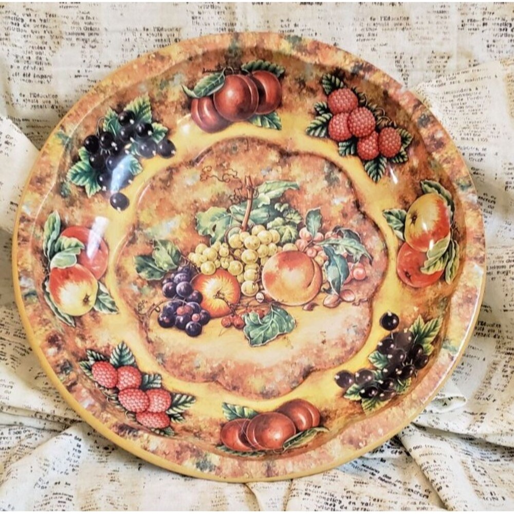 Vintage - 1971 Daher Decorated Ware - Tin Fruit Bowl - Beautiful Colors
